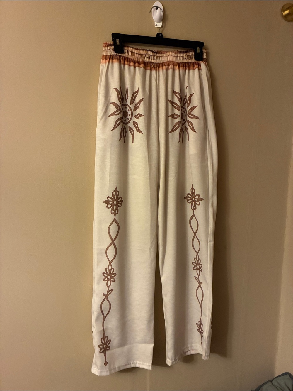 Women’s Cream Printed Elastic-Waist Pants